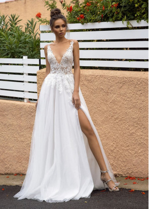 V Neck Ivory Lace Tulle Side Slit Wedding Dress